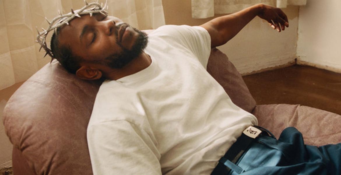 Kendrick Lamar mit Dornenkrone auf dem Kopf